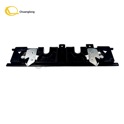 445-0582423 4450582423 ATM yedek parçaları NCR S1 Metal Kaset Kamyon Kapısı Tükleyici Assy NCR Kaset Tükleyici