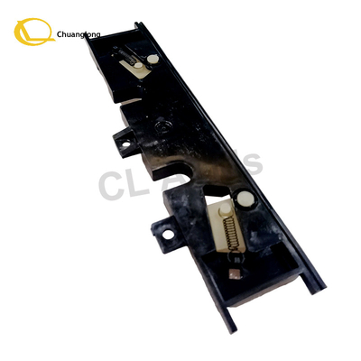 445-0582423 4450582423 ATM yedek parçaları NCR S1 Plastik Kaset Kamyon Kapısı İtmekle Assy NCR Kaset İtmekle